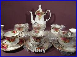 Royal Albert Old Country Roses, Coffee Set Including Pot
