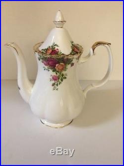 Royal Albert Old Country Roses Coffee Tea Service for 2 10 pcs