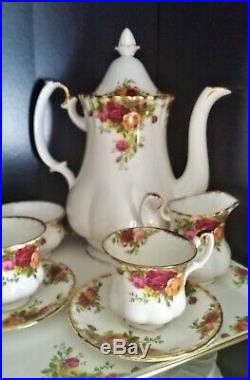 Royal Albert Old Country Roses Coffee service for 4 The perfect wedding present