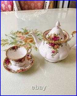 Royal Albert Old Country Roses Complete 9pc Tea Set Tea Pot/Cups/Saucers