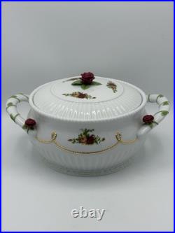 Royal Albert Old Country Roses Covered Bowl Serve Ware 3.5 Quarts New