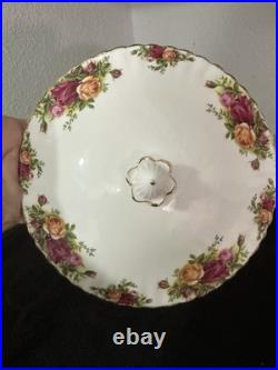 Royal Albert Old Country Roses (Covered Casserole Dish)