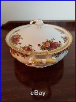 Royal Albert Old Country Roses Covered Casserole Vegetable Dish