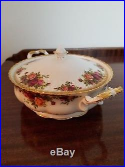 Royal Albert Old Country Roses Covered Casserole Vegetable Dish