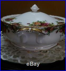 Royal Albert Old Country Roses Covered Casserole Vegetable Soup Dish England