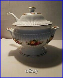 Royal Albert Old Country Roses Covered SOUP Vegetable Tureen With Latel