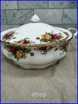 Royal Albert Old Country Roses Covered Serving Bowl