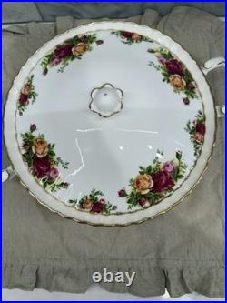 Royal Albert Old Country Roses Covered Serving Bowl