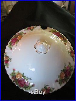 Royal Albert Old Country Roses Covered Tureen