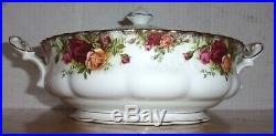 Royal Albert Old Country Roses Covered Vegetable 1st Mark