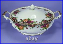Royal Albert Old Country Roses Covered Vegetable Bowl, 12, Mostly White with Mu