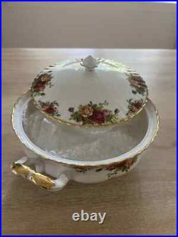 Royal Albert Old Country Roses Covered Vegetable Bowl Lidded Tureen Org. $290 Royal Albert Old Country Roses Covered Vegetable Bowl Lidded Tureen Org. $290