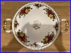 Royal Albert Old Country Roses Covered Vegetable Bowl with Lid IOLCOR00406