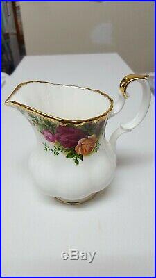 Royal Albert Old Country Roses Creamer And Sugar Bowl With Lid
