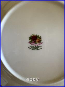 Royal Albert Old Country Roses Dessert Plates 6 1/4 Set of 12 Vintage England Royal Albert Old Country Roses Dessert Plates 6 1/4 Set of 12 Vintage England
