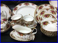 Royal Albert Old Country Roses Dinner, Tea & Soup Coups Service For Six People
