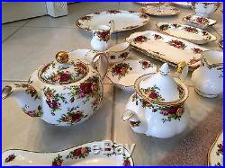 Royal Albert Old Country Roses Dinnerware set 90 pieces! Big Serve Pcs! PU/Ship