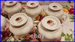 Royal Albert Old Country Roses Eight Cup And Saucers