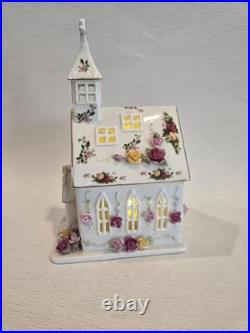 Royal Albert Old Country Roses Electric Light Up Church VERY RARE! READ PLEASE