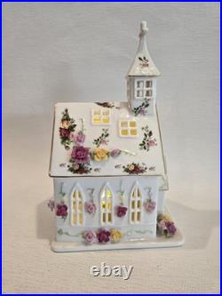 Royal Albert Old Country Roses Electric Light Up Church VERY RARE! READ PLEASE