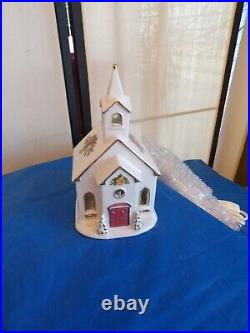 Royal Albert Old Country Roses Electric Lighted Church-Works