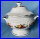 Royal_Albert_Old_Country_Roses_Elegant_2_qt_Soup_Tureen_with_Lid_Flared_Handles_01_whzu