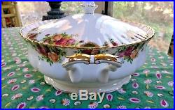 Royal Albert Old Country Roses England ©1962 large tureen covered serving dish