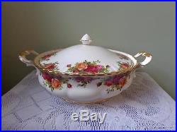 Royal Albert Old Country Roses England Round Handled Covered Casserole Dish