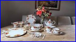 Royal Albert Old Country Roses Fine Bone China Dish Set teapot and serving piece