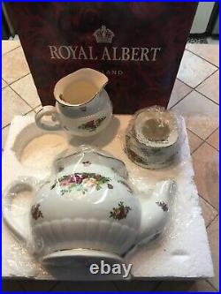 Royal Albert Old Country Roses Fluted 3-Piece Tea Set, Circa 2008