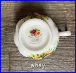 Royal Albert Old Country Roses Footed Cup GREEN TRIM new