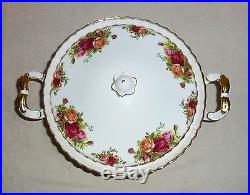 Royal Albert Old Country Roses Gold Trim Covered Vegetable Bowl