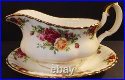 Royal Albert Old Country Roses Gravy Boat & Stand Brand With tag 2 piece