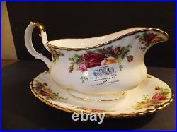 Royal Albert Old Country Roses Gravy Boat & Stand Brand With tag 2 piece