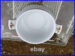 Royal Albert Old Country Roses HUGE Covered Tureen 9.5 Tall x 12 wide NEW MINT