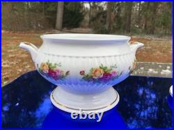 Royal Albert Old Country Roses HUGE Covered Tureen 9.5 Tall x 12 wide NEW MINT
