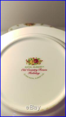 Royal Albert Old Country Roses Holiday 2006 Set (s) of 6 8 Rim Soup Bowls