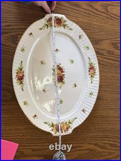 Royal Albert Old Country Roses Holiday Christmas Oval Platter 20