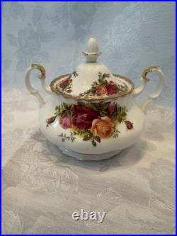 Royal Albert Old Country Roses Holiday Creamer Pitcher And Sugar Dish 3 Pieces