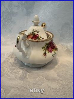 Royal Albert Old Country Roses Holiday Creamer Pitcher And Sugar Dish 3 Pieces