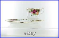 Royal Albert Old Country Roses Hostess Set for 6 People. Bone China Hard to find