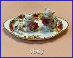 Royal Albert Old Country Roses Kitty Cat Kitten Posy Salt Pepper Shaker Set Tray
