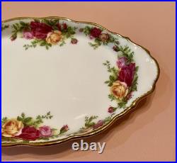 Royal Albert Old Country Roses Kitty Cat Kitten Posy Salt Pepper Shaker Set Tray