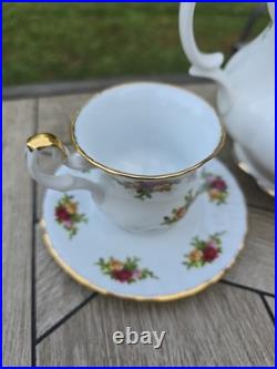 Royal Albert Old Country Roses Large 6 Cup Teapot Cups Saucers Made In England