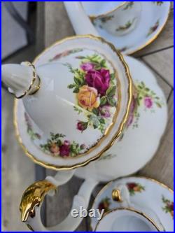 Royal Albert Old Country Roses Large 6 Cup Teapot Cups Saucers Made In England