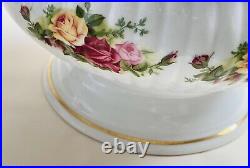 Royal Albert Old Country Roses Large Chowder Or Soup Tureen Bone China 10 tall