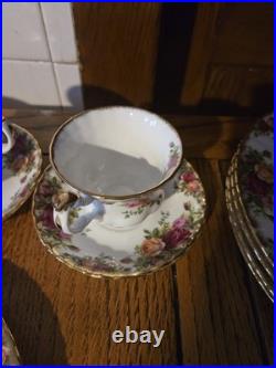 Royal Albert Old Country Roses Large Multi-Piece Collection 22K Gold Trim