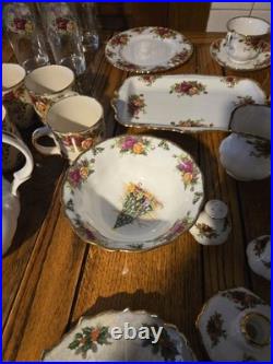 Royal Albert Old Country Roses Large Multi-Piece Collection 22K Gold Trim