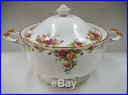 Royal Albert Old Country Roses Large Soup Tureen 1962 Excellent Condition Royal Albert Old Country Roses Large Soup Tureen 1962 Excellent Condition