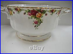 Royal Albert Old Country Roses Large Soup Tureen 1962 Excellent Condition Royal Albert Old Country Roses Large Soup Tureen 1962 Excellent Condition